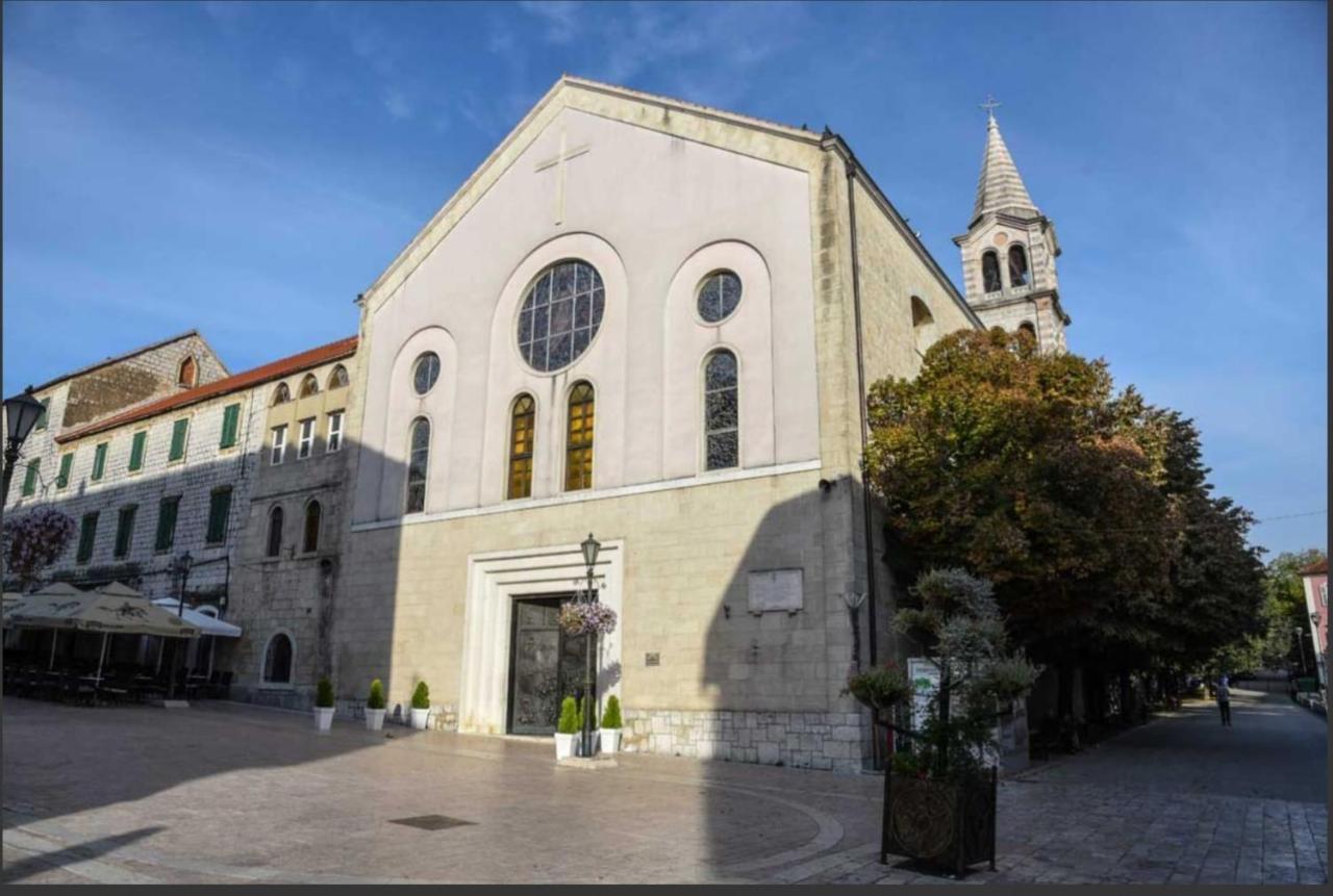 Apartman Gluic Sinj Εξωτερικό φωτογραφία